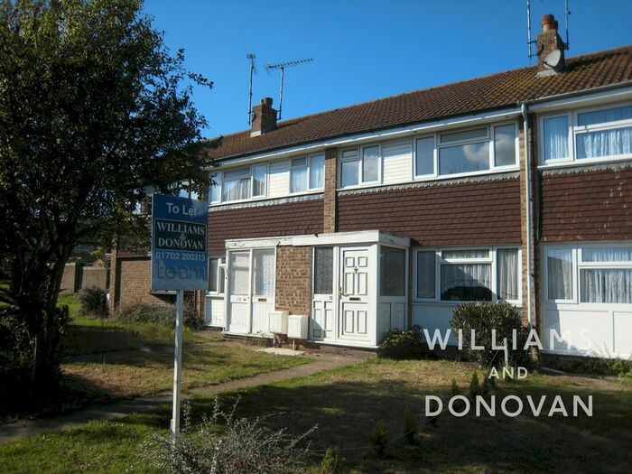 3 Bedroom Terraced House To Rent In Popes Walk, Rayleigh, SS6