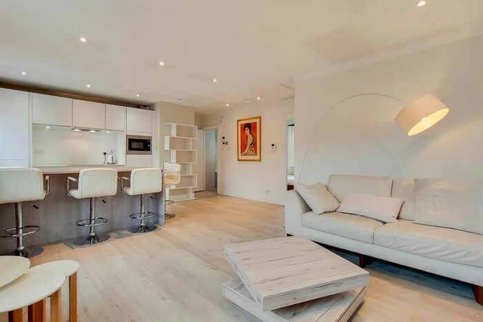 2 Bedroom Flat To Rent In Fuller Close, London, E2