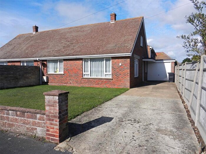 2 Bedroom Bungalow For Sale In Eastoke Avenue, Hayling Island, Hampshire, PO11