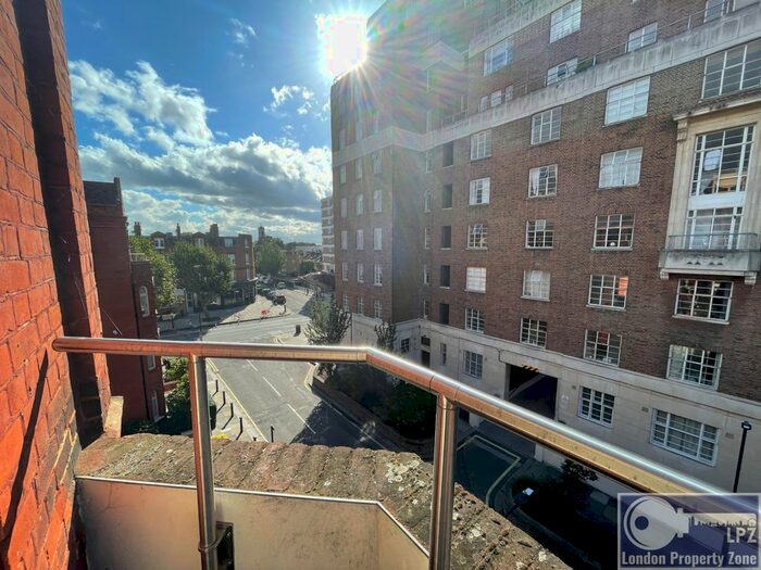 3 Bedroom Flat To Rent In Hamlet Gardens, Hammersmith, London, W6