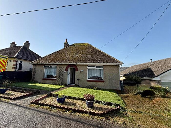 2 Bedroom Detached Bungalow For Sale In Clevelands Road, Wroxall, Ventnor, PO38
