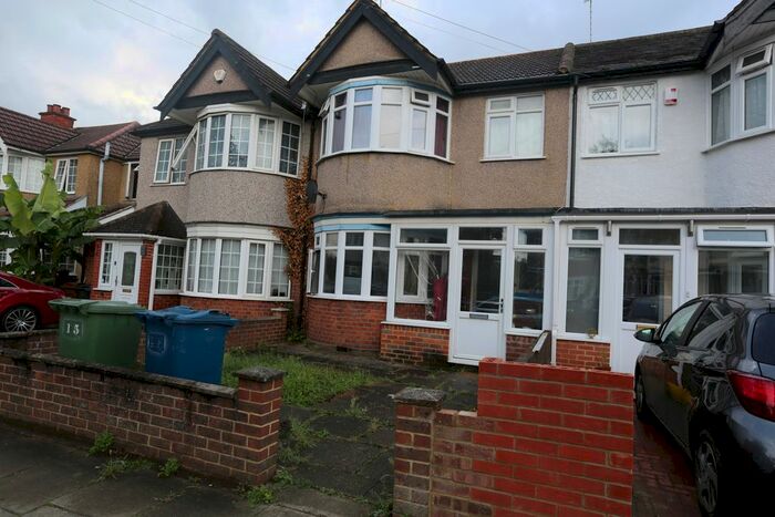 3 Bedroom Terraced House To Rent In Lynton Road, Harrow, HA2