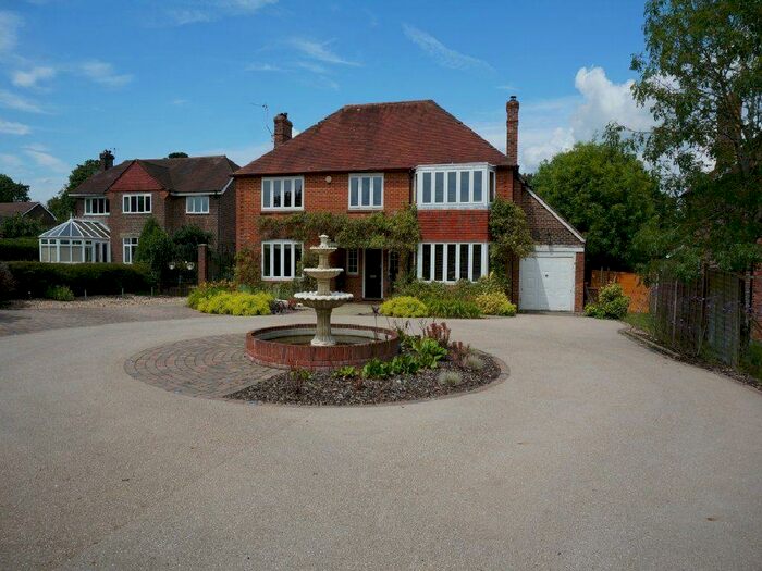 5 Bedroom Detached House To Rent In The Avenue, Fareham, PO14