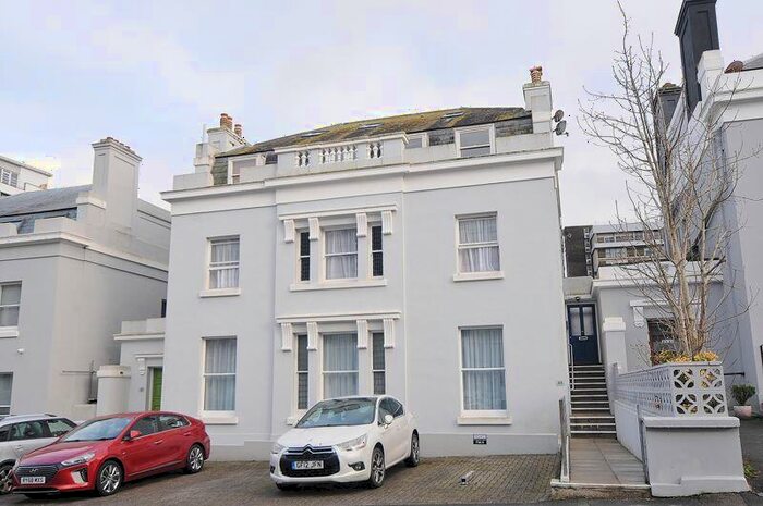 3 Bedroom Flat To Rent In Lockyer Street, The Hoe - Luxurious Fully Furnished Three Bed Apartment With Parking, PL1