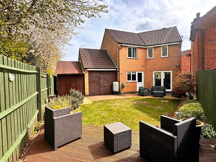 3 Bedroom Detached House For Sale In Firs Avenue, Uppingham, Oakham, LE15