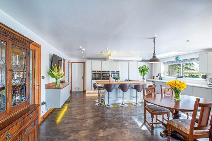 7 Bedroom Detached House For Sale In Langbar Road, Ilkley, LS29