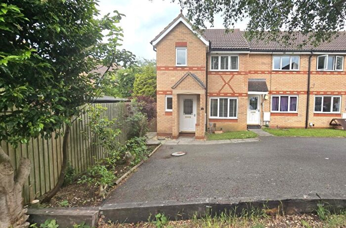 2 Bedroom End Of Terrace House To Rent In Thatch Meadow Drive, Market Harborough, Leicestershire, LE16
