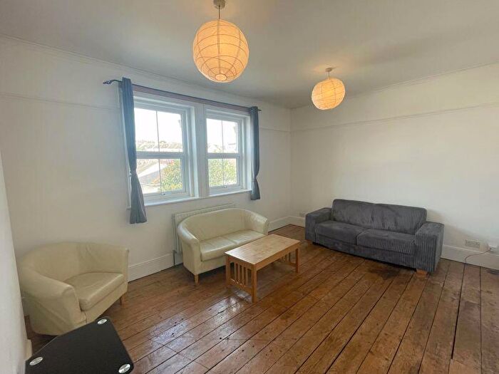 3 Bedroom Flat To Rent In Lewes Road, Brighton, BN2