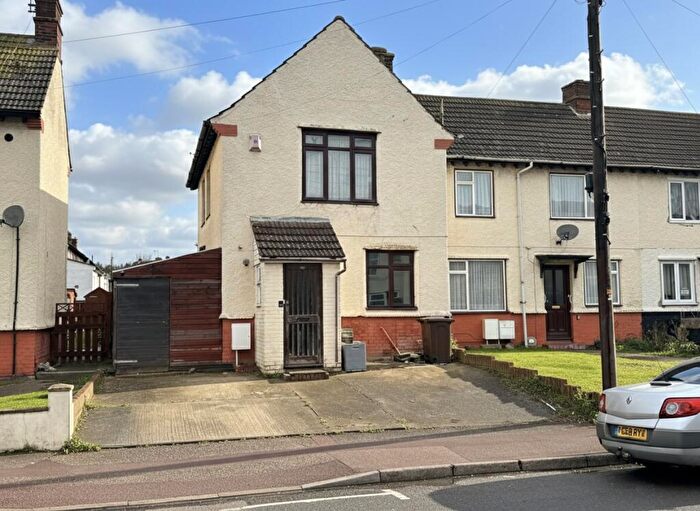 3 Bedroom End Of Terrace House For Sale In Wainscott Road, Wainscott, Rochester, ME2