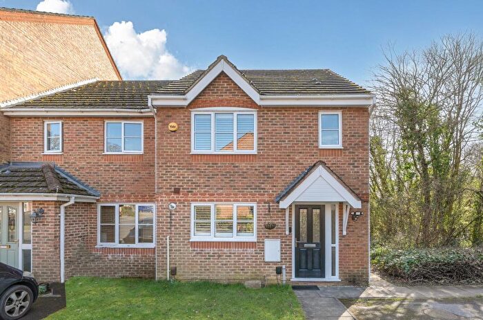 3 Bedroom Property For Sale In Morgan Le Fay Drive, Knightwood Park, Chandlers Ford, SO53