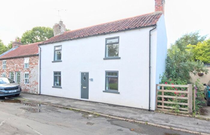 4 Bedroom Cottage To Rent In Church Lane, Withernwick, Hull, HU11