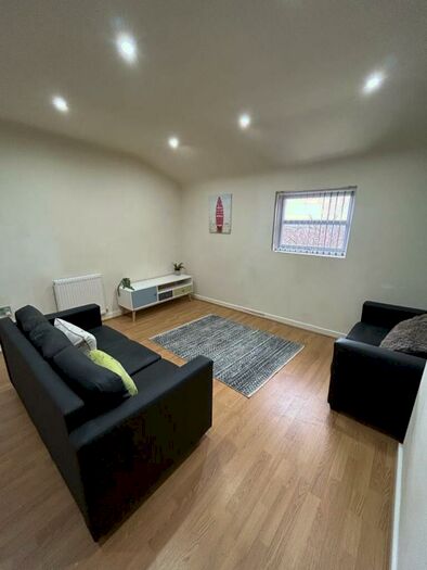 4 Bedroom Flat To Rent In Byrom House, Scotland Road, L5