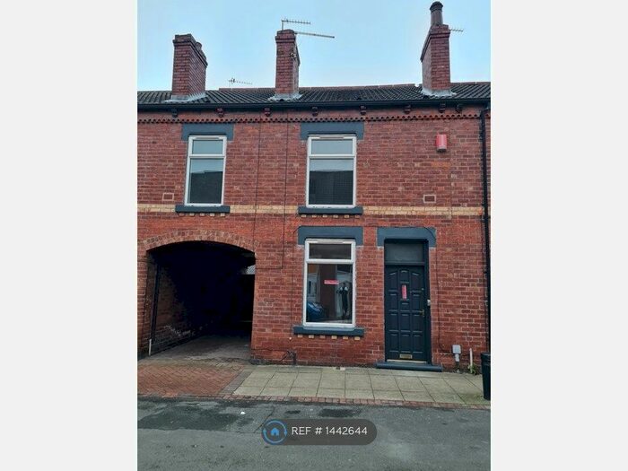 3 Bedroom Terraced House To Rent In Hugh Street, Castleford, WF10