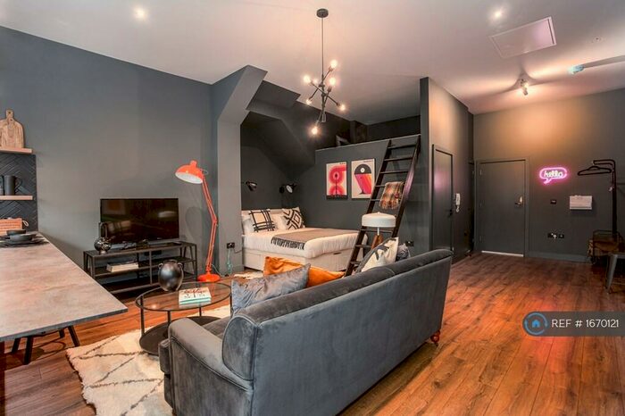 1 Bedroom Flat To Rent In St. Johns Road, Westcliff-On-Sea, SS0