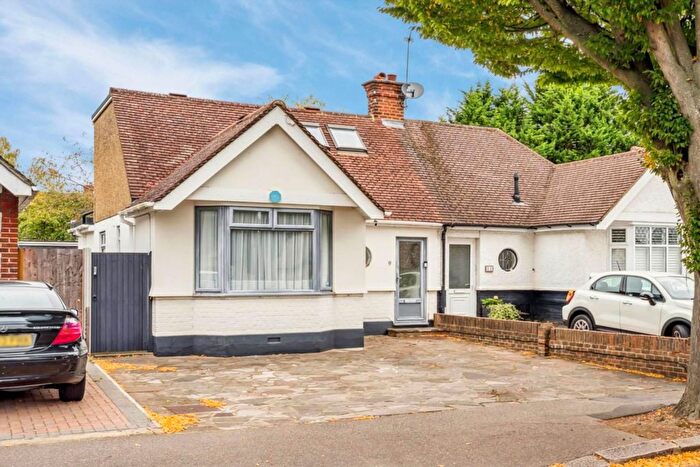 3 Bedroom Semi Detached Bungalow For Sale In Hillrise Avenue, Watford, WD24