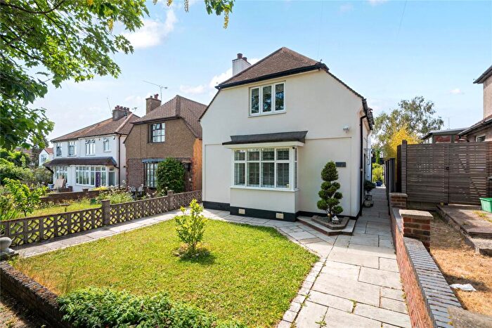 3 Bedroom Detached House For Sale In Marion Crescent, Orpington, BR5