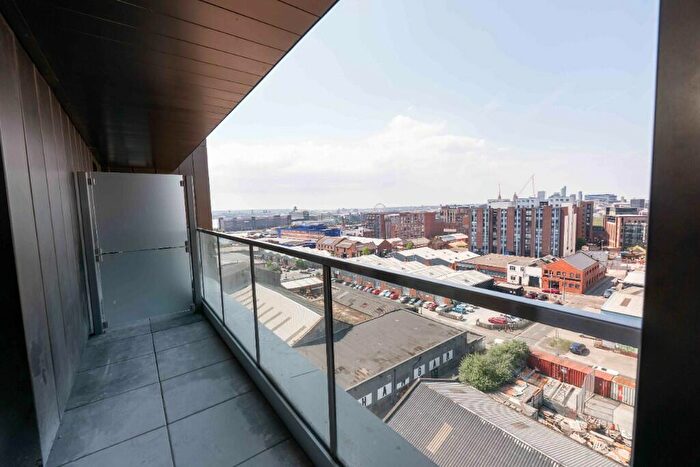 1 Bedroom Apartment To Rent In Parliament Square Crump St, Liverpool, Merseyside, L1