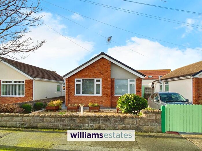 2 Bedroom Detached Bungalow For Sale In Garnett Drive, Prestatyn, LL19