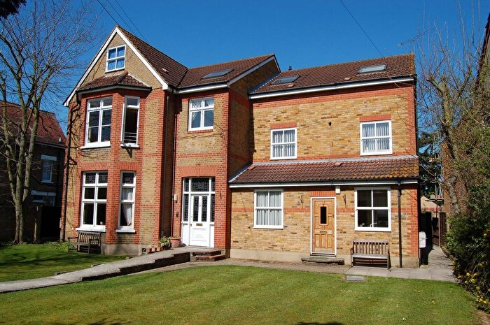 2 Bedroom Flat To Rent In Fordbridge Road, Ashford, TW15