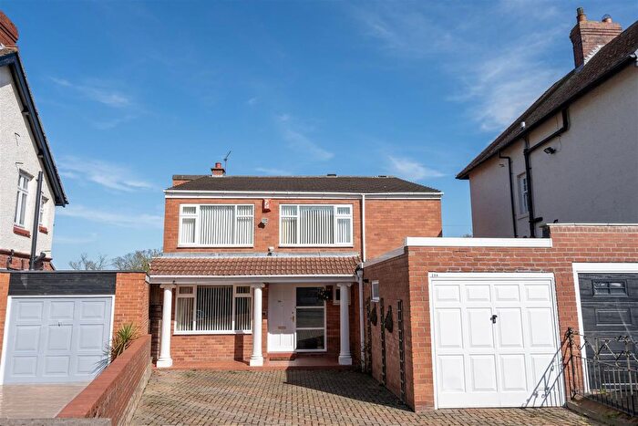 4 Bedroom Detached House For Sale In St. Georges Crescent, Whitley Bay, NE25
