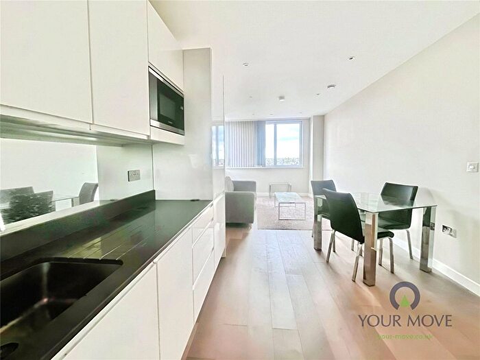 1 Bedroom Flat To Rent In Broadway House, , High Street, Bromley, BR1