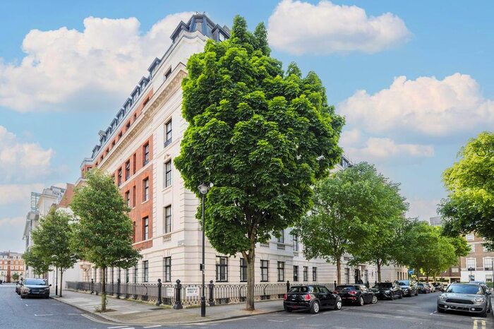 2 Bedroom Flat To Rent In Mansfield Street, Marylebone, London, W1G