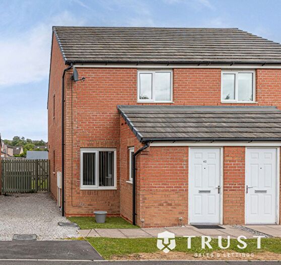 2 Bedroom Semi-Detached House For Sale In Calder Close, Mirfield, WF14
