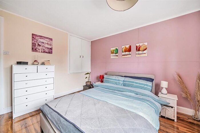 2 Bedroom Semi-Detached House For Sale In Merryfield, Chineham, Basingstoke, RG24