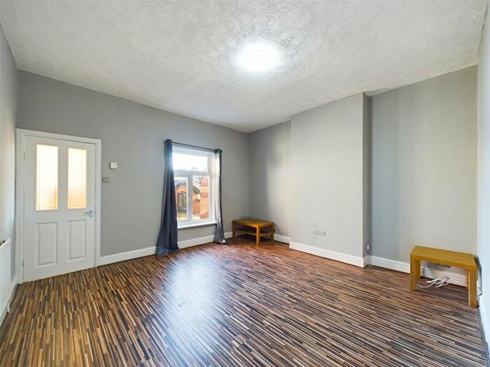 4 Bedroom Apartment To Rent In Stockport Road, Levenshulme, Manchester, M19