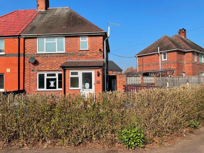 3 Bedroom Semi-Detached House To Rent In Peatfield Road, Stapleford, Nottingham, NG9