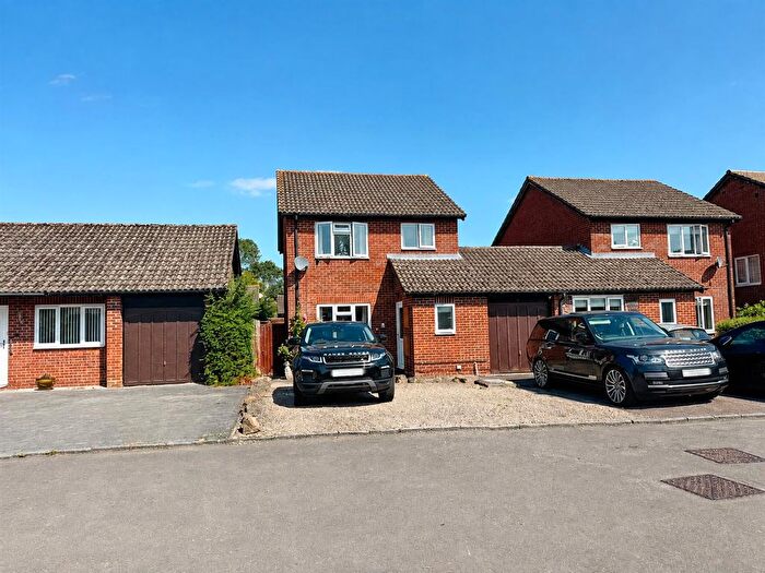 3 Bedroom Detached House For Sale In Mary Grove, Highnam, GL2