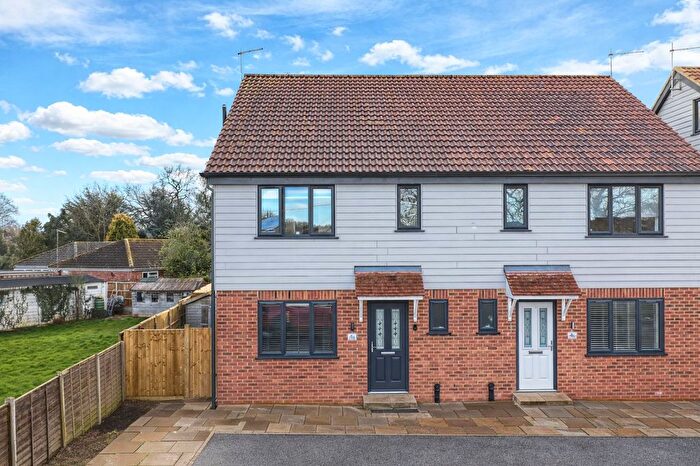3 Bedroom Semi Detached House For Sale In Fishers Green, Stevenage, SG1