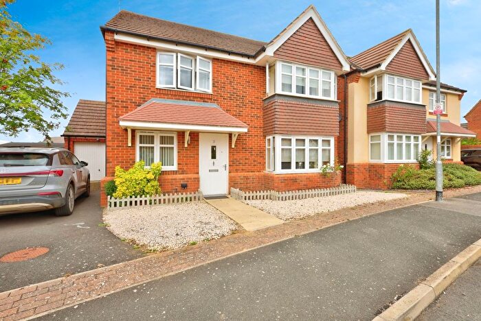 4 Bedroom Detached House For Sale In Bakers Lane, Long Buckby, Northampton, Northamptonshire, NN6
