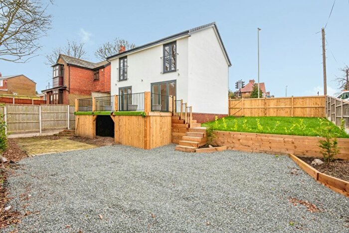 4 Bedroom Detached House For Sale In Coppice Lane, Brierley Hill, DY5