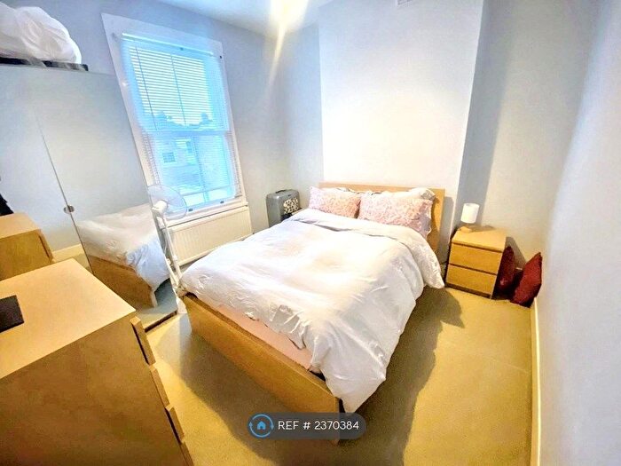 1 Bedroom Flat To Rent In Waghorn Street, London, SE15