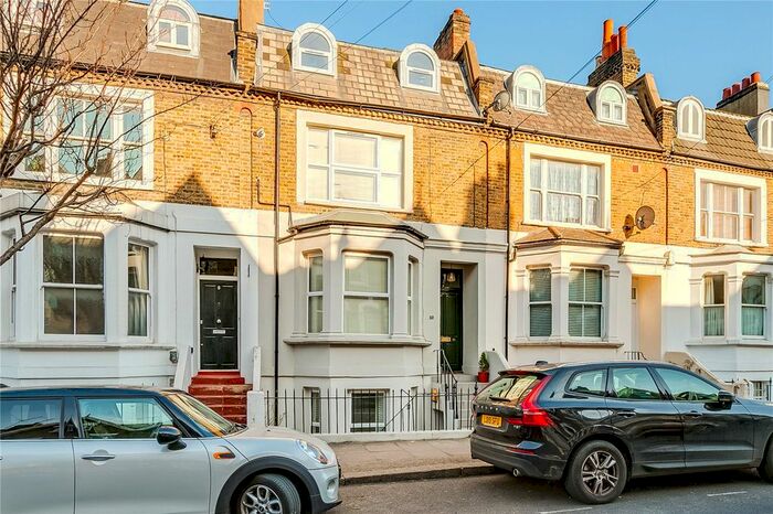 2 Bedroom Maisonette To Rent In Auckland Road, London, SW11