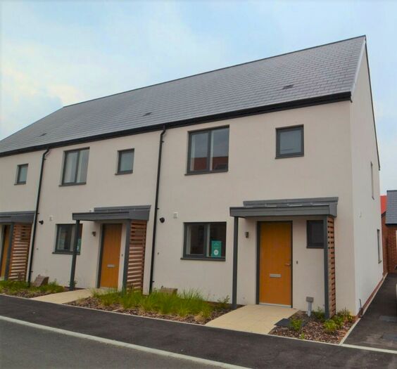 3 Bedroom End Of Terrace House To Rent In St Leonards, BH24