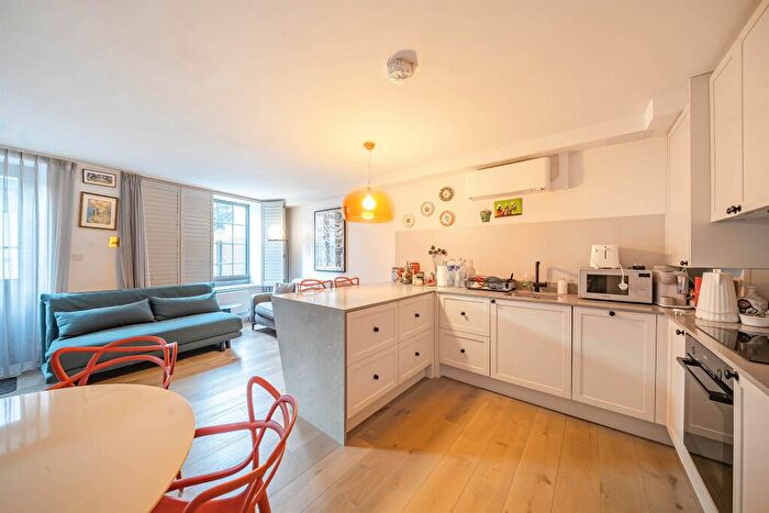 1 Bedroom Flat To Rent In Duke Mews, Muswell Hill, N10
