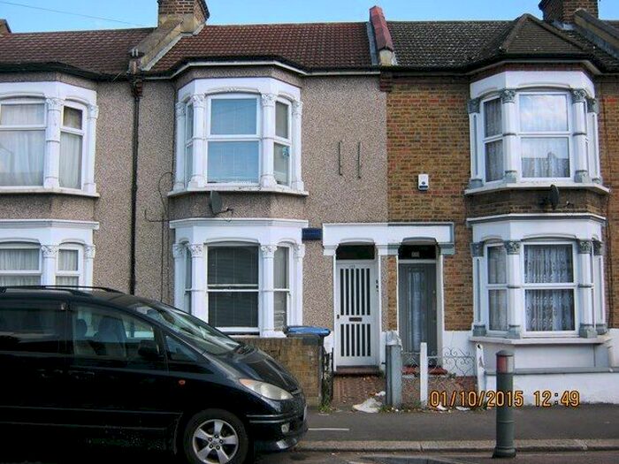 2 Bedroom Flat To Rent In Bury Street, Edmonton, N9