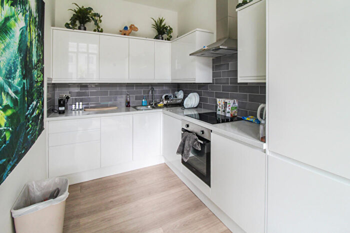 2 Bedroom Apartment To Rent In Silver Street, Bedford Town Centre, MK40