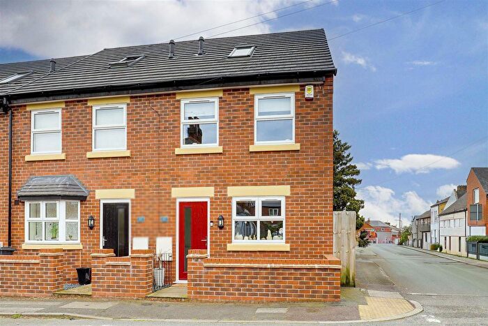 3 Bedroom End Of Terrace House For Sale In Burford Street, Arnold, Nottinghamshire, NG5