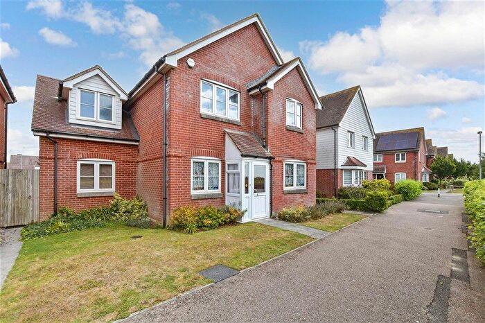 4 Bedroom Detached House For Sale In Church Lane, New Romney, Kent, TN28