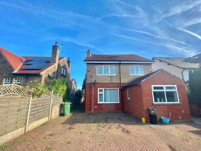 4 Bedroom House To Rent In Mountjoy Road, Huddersfield, HD1