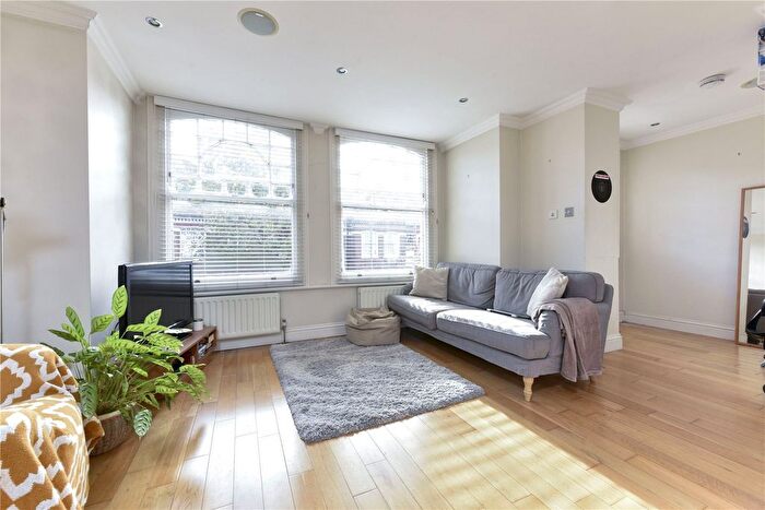 1 Bedroom Flat To Rent In Dalebury Road, London, SW17