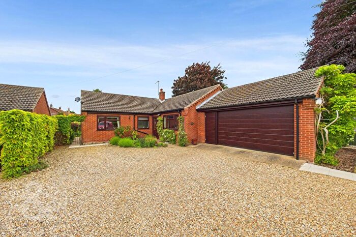 3 Bedroom Detached Bungalow For Sale In Yarmouth Road, Ellingham, Bungay, NR35