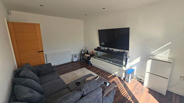 3 Bedroom Terraced House To Rent In Talbot Road, Fallowfield, Manchester, M14