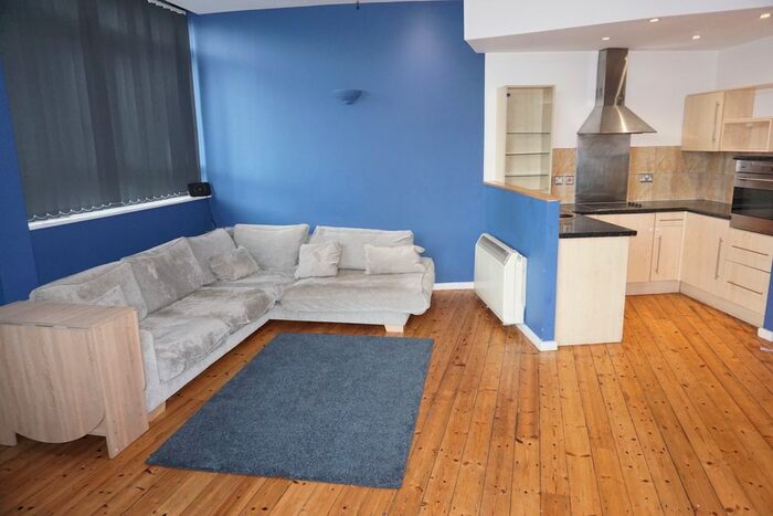 2 Bedroom Flat For Sale In Byron Street, Leeds, LS2