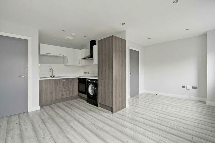 1 Bedroom Apartment To Rent In Bamford Point. Cuthbert Bank Road, Sheffield, S6