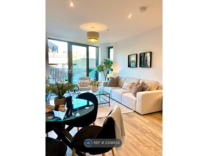 1 Bedroom Flat To Rent In Monier Road, London, E3