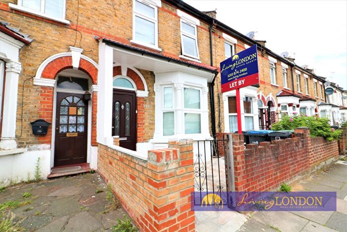 2 Bedroom Flat To Rent In Croyland Road, London, N9